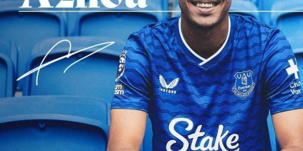 总价1200万！官方：19岁拜仁后卫阿兹努加盟埃弗顿，签约4年