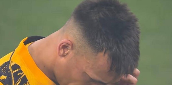 两球领先被逆转！国米队长扔袖标自责，家庭变故下他能否再站起来？