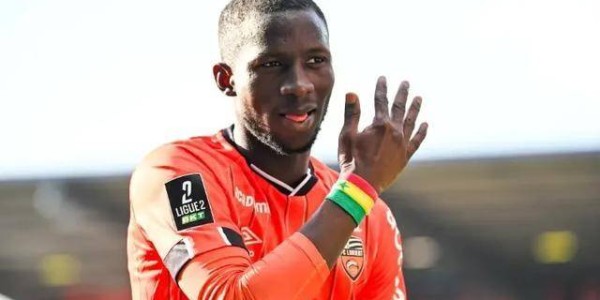 适合上海申花！法甲级射手逼近中超，身价2千万元，有望加盟豪门