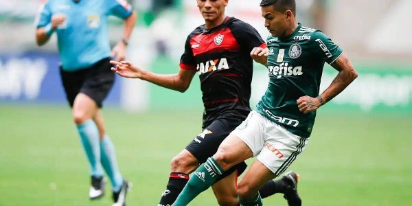 萨尔茨堡红牛实力碾压，弗鲁米嫩塞攻守皆差，帕尔梅拉斯暂回正轨